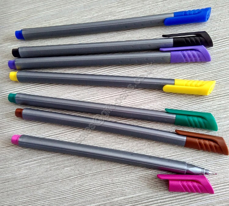 newly design fashion durable tip triangular barrel fineliner marker pen, fine drawing pen